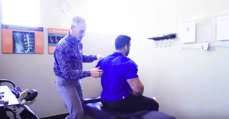 لاعب كمال أجسام محترف يتخلص من مشاكل الظهر العويصة بدون عمليات جراحية