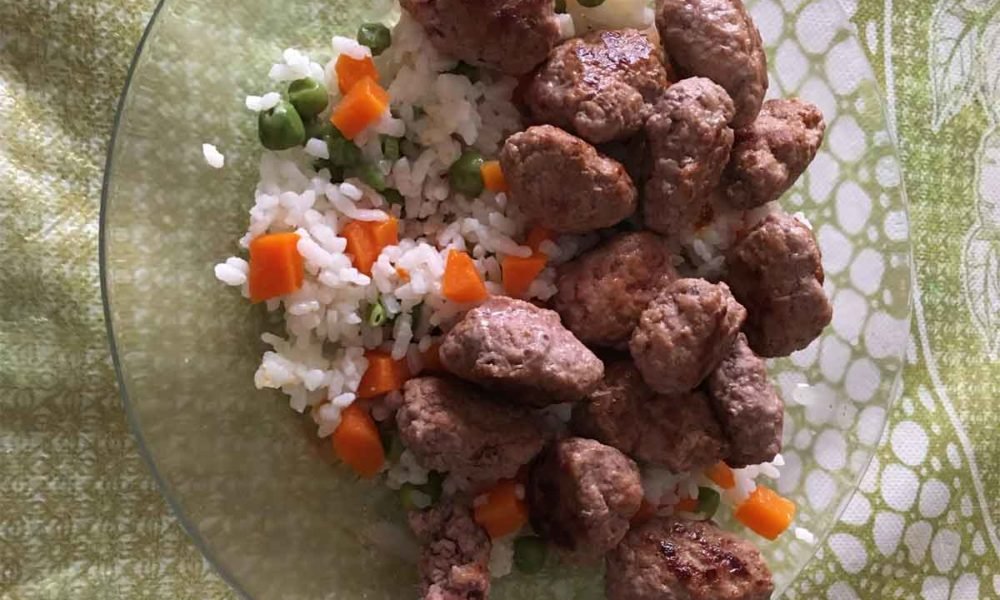 وجبة غنية بالبروتينات لزيادة كتلة عضلية نظيفة