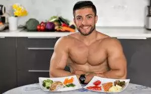 Design Your Diet According to Your Desired Phase: Bulking or Cutting.